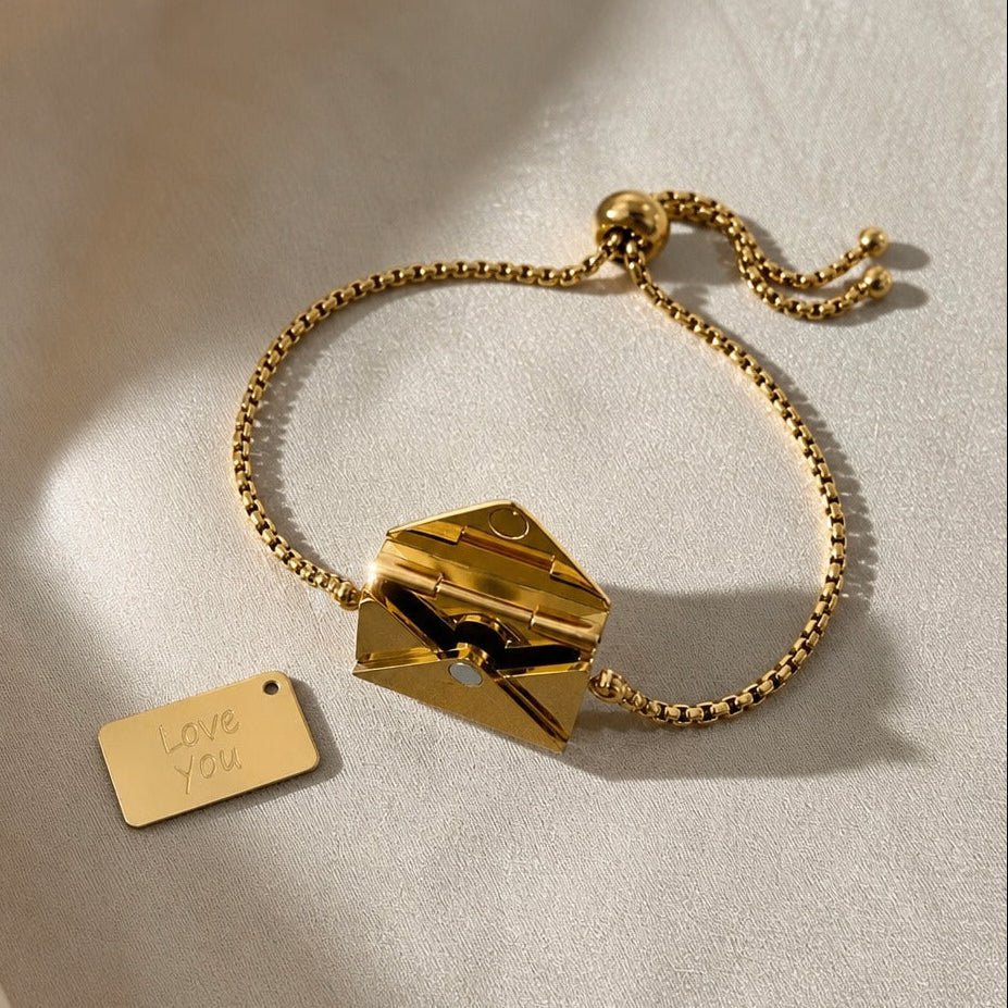 Valora Secret Envelope Bracelet